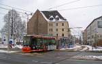 zwickau SVZ-Tw 903 als L3 (Neuplanitz - Eckersbach) in Zwickau, Einfahrt Hst. Zentrum, 15.2.010.