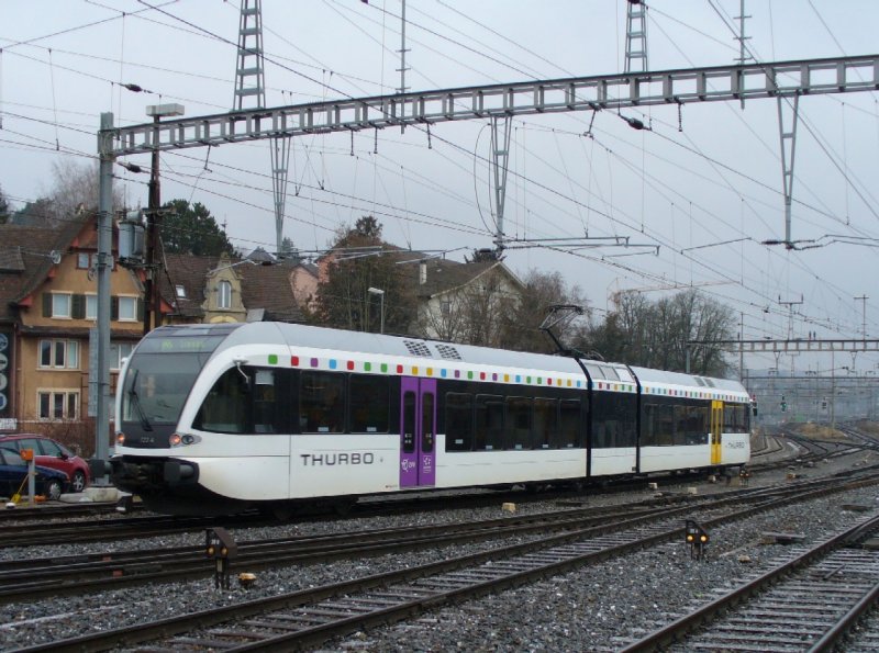 Turbo - Triebzug RABe 526 722-4 als Regio nach Singen
