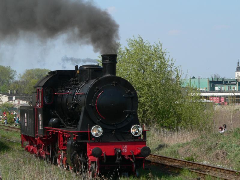 Tr5 65 am 30.4.2005 auf der Dampflokparade in Wolsztyn. 