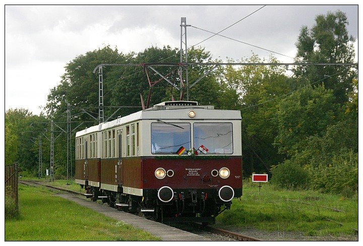 Triebwagen der Buckower Kleinbahn, aufgenommen am 09.09.2007 in Mncheberg