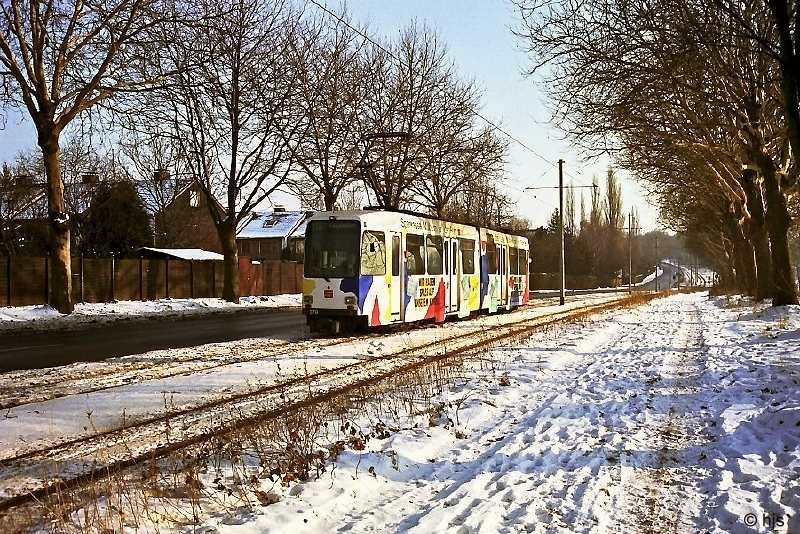 Tw 279 an der (H) Parsevalstrae (8. Januar 1997)