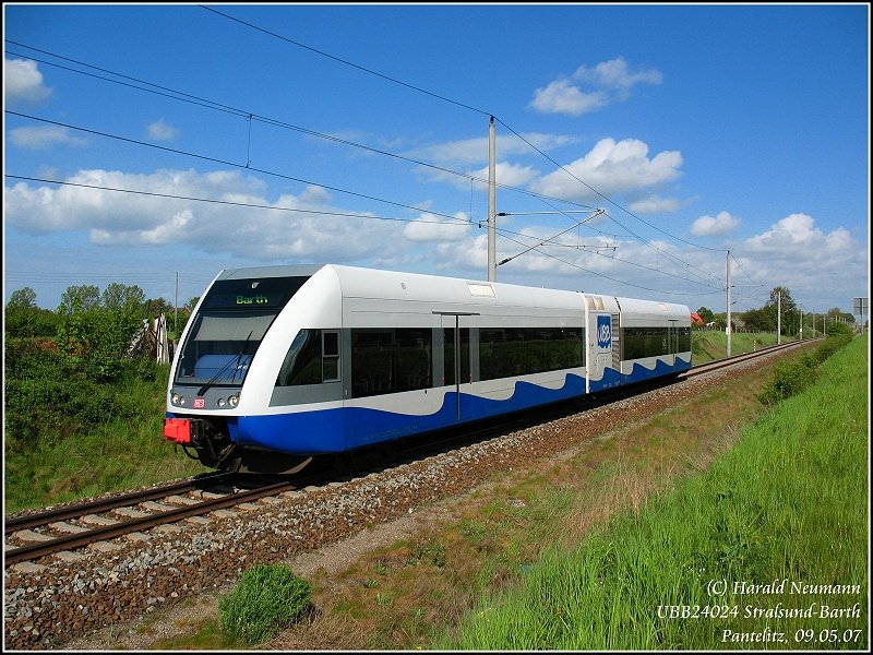 UBB24024 Stralsund-Barth der Usedomer BderBahn am ehem. Hp Pantelitz, 09.05.07