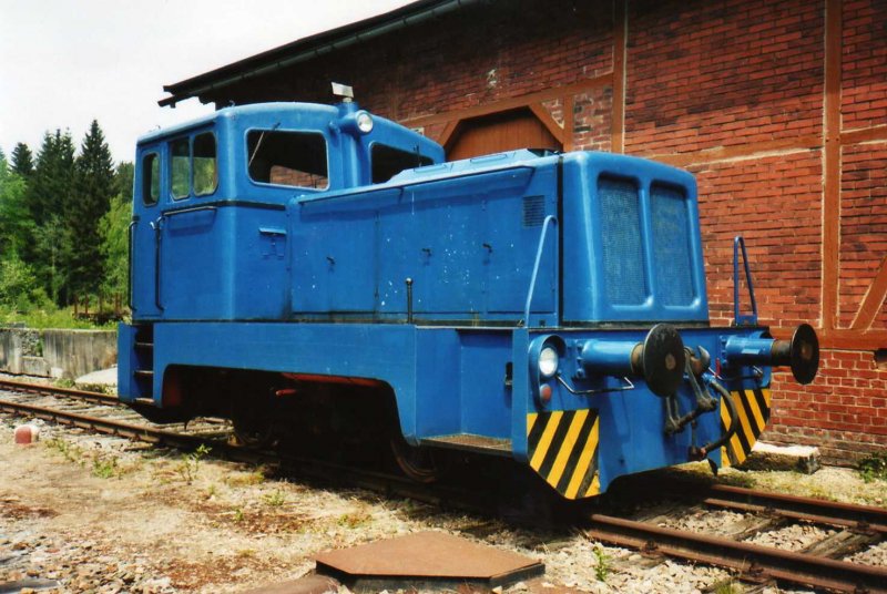 Eine V15 im Sommer 2006 im Bf Sch�nheide-S�d 