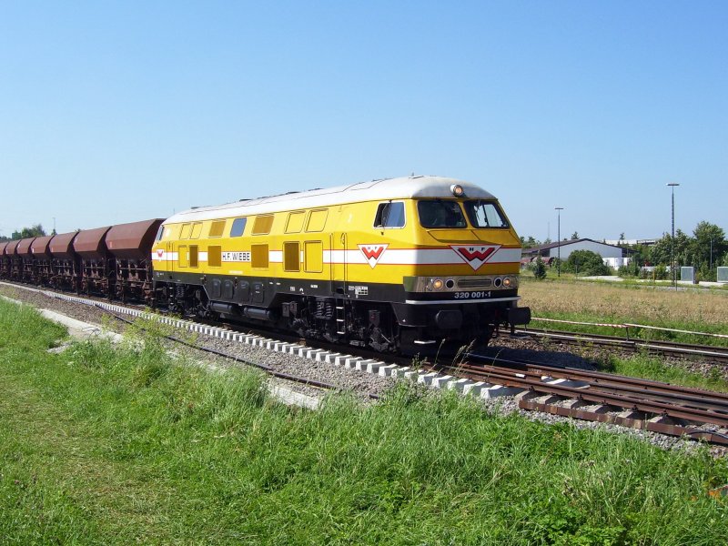 320 001 am 6.8.2009 bei Buchloe 
