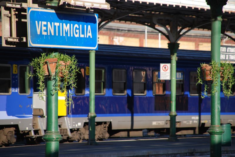 Ventimiglia / Liguria, 16.09.2008, in the background a train of