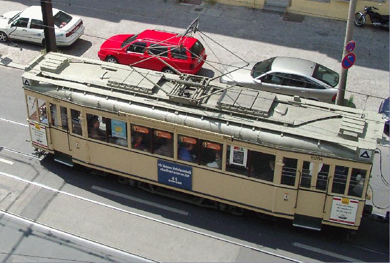 Wagen 5984 in der Dietzgenstrae am 23. Juni 2002.