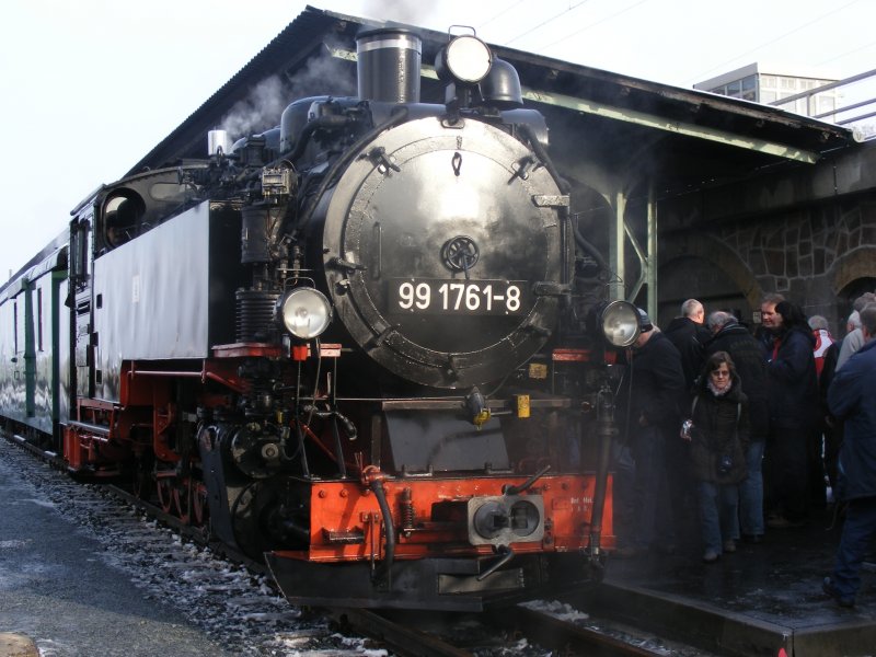99 1761-8 before the first regular train of Weißeritztalbahn after