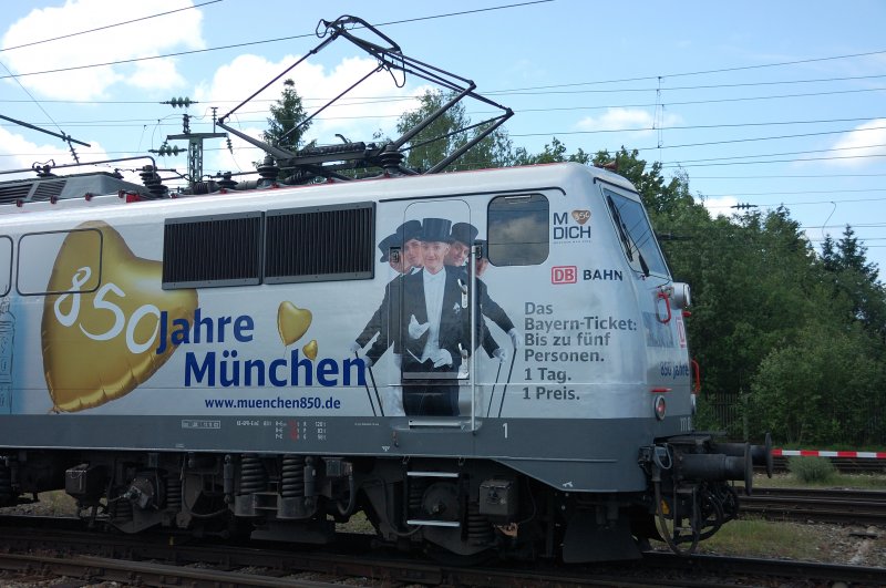 Detailschu� der 111 027-9 850 Jahre M�nchen . 