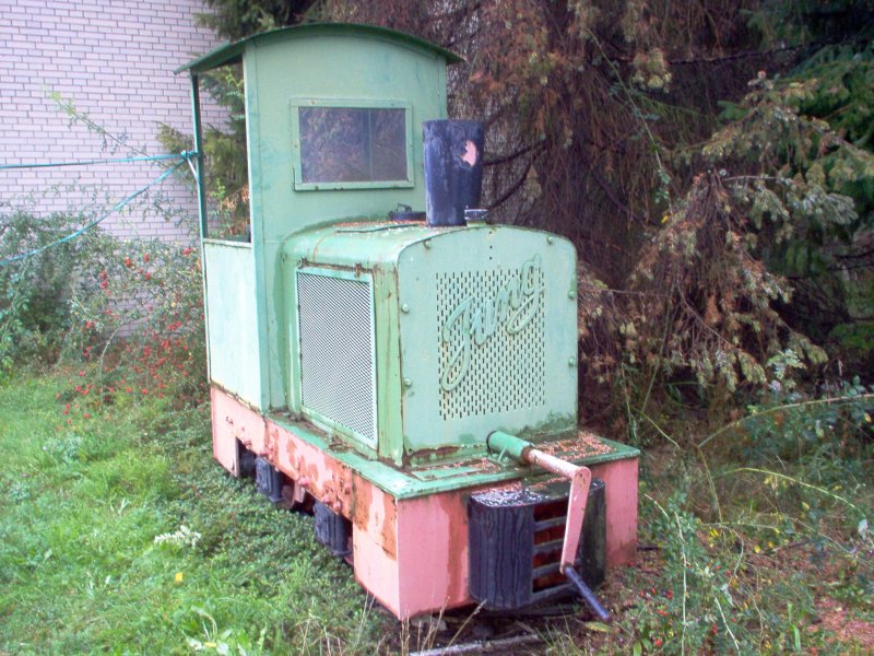 a small diesel locomotive of a manufacturer of tiles and