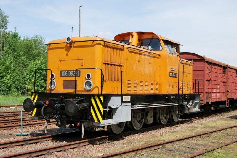 Die bestens gepflegte ehemalige Werklok des Trafo- und R�ntgenwerkes Dresden