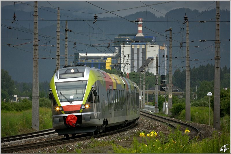 Wieder einmal gab es Messfahrten im Aichfeld.E-Triebwagen Flirt 155 003 der Treno Alto Adige/ Sdtirol Bahn fhrt als SPROB 97702 von Unzmarkt nach Knittelfeld.
2.7.2009