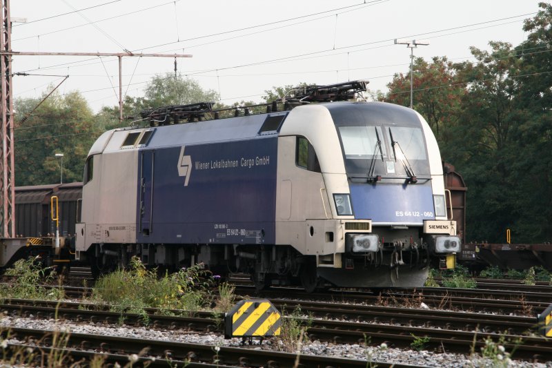 ES 64 U2-060 of the WLB in their days of