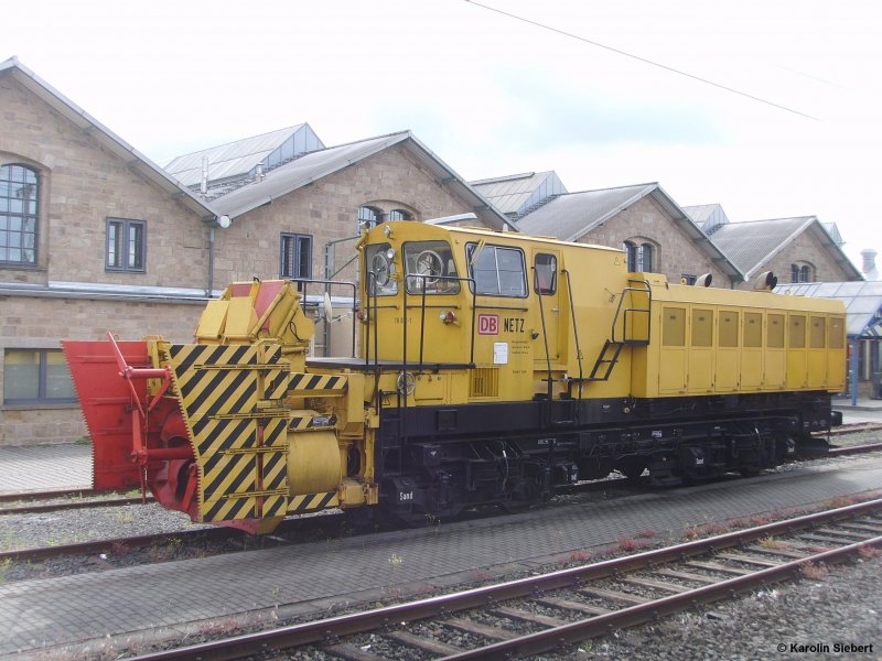 Die Schneeschleuder 716 002 am 12.05.2007 in Fulda 