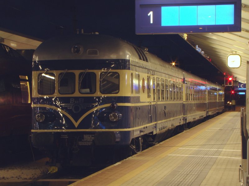 5145 "Blue Lightning", in Wörgl Hbf.24.08.2008 (automatically translated, Powered by