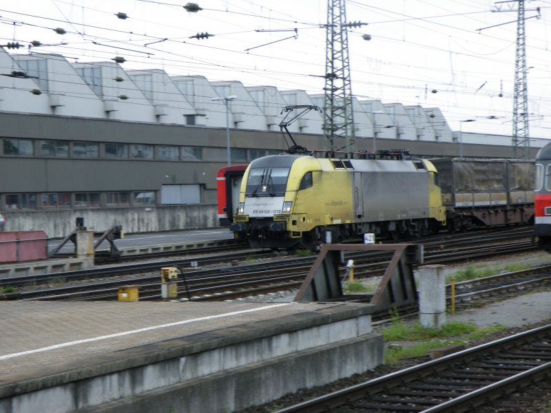Am 14.Mai 09 kam gegen 15Uhr die ES 64 U2-012