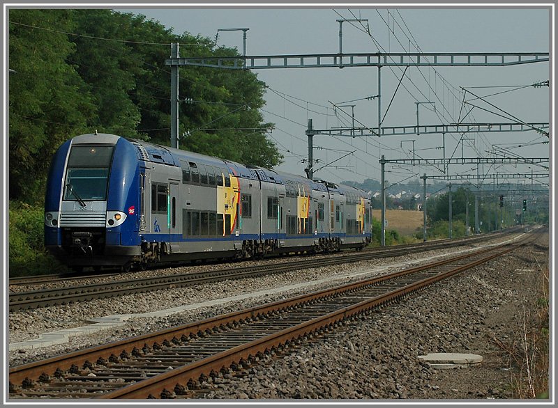 Z2Nng SNCF 324 - das franzsische Gegenstck der CFL Serie 2200 am 29.7.2006 kurz nach Luxemburg Stadt Richtung Frankreich unterwegs.