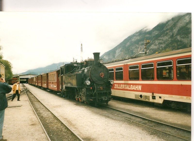 Zillertal steam train in May 1998 in Jenbach. (automatically translated,