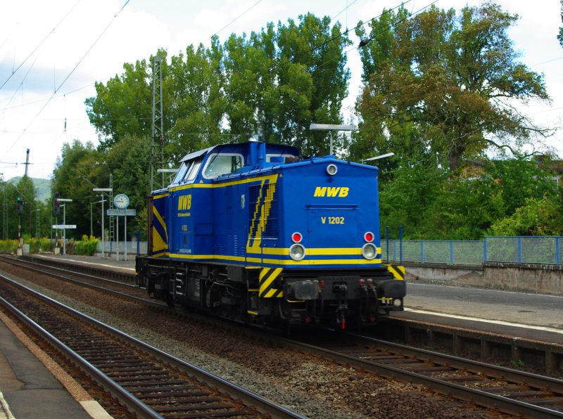 Zu Besuch in Eschwege West war am 04.09.2009 auch V 1202 (202 630-0) der MWB als Lz in Richtung Norden.