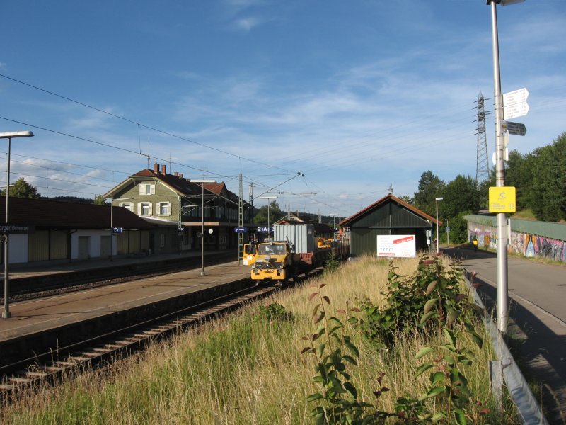 2Wege Unimog im Bahnhof St.Georgen 13.7.07 