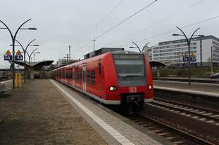 Am 25.10.2017 erreicht RE12053 nach Heilbronn den Hauptbahnhof Heidelberg.