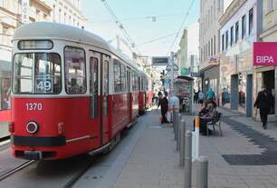 Wien Wiener Linien SL 49 (c4 1370 (Bombardier-Rotax 1977) + E1) XIV Penzing, Hütteldorfer Straße / Reinlgasse (Hst.