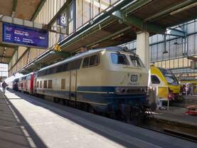 218 446-3 Stuttgart Hbf 09.10.2022