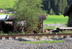 Hier fehlt etwas, dieses Gleis hängt in der Luft.