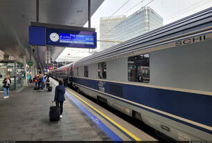 Nach über 19 Stunden erreicht der  Dacia  die österreichische Hauptstadt – Wien Hbf auf Gleis 7 – leider nicht pünktlich.