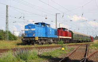 204 031 [NVR-Nummer: 92 80 1203 228-2 D-PRESS] | Anklam | Juni 2019 | ich stehe neben dem Gleis in der Hafenstrasse