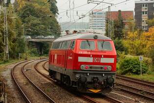 DB 218 486-9  Jens   S-Bahn Stuttgart  in Wuppertal, Oktober 2025.