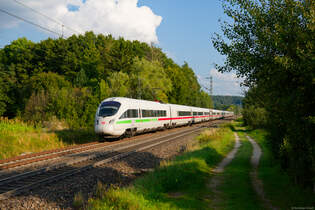 411 055 DB Fernverkehr  Oschatz  als ICE 90 (Wien Hbf - Hamburg-Altona) bei Postbauer-Heng, 10.09.2021