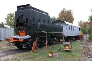 Wannentender 9593.924 (Type 2’2’T30) der LOKTM 52.4984 am 08.Oktober 2016 in Trumau.