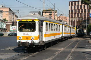 Italia, Roma, ACOTRAL  Train 106+104+082 at Piazza Porta Maggiore  20/7/2006
