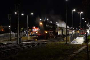 Museumseisenbahn Hanau Sonderzug mit Bahnwelt Darmstadt Kranichstein 23 042 in Miltenberg am 30.11.25