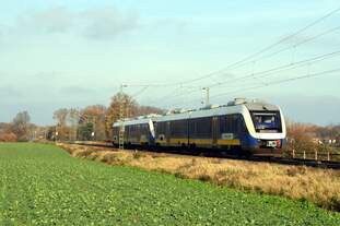 RheinRuhrBahn VT 648 435  Meerbusch-Bösinghoven  Linie RE10, Düsseldorf Hbf  04.12.2025