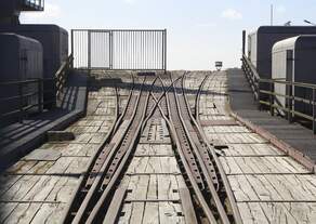 Fächerweiche | Gleisende am rechten (vom Glasbahnhof aus gesehen) Fährbett im Stadthafen Sassnitz.