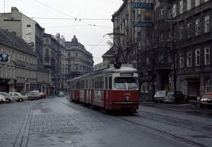 Wien Wiener Stadtwerke-Verkehrsbetriebe (WVB) SL 167 (E1 4722 (SGP 1969)) IV, Wieden, Wiedner Hauptstraße am 2.