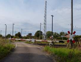 An diesem Bahn�bergang in Wolkramshausen kann man etwas l�nger warten.