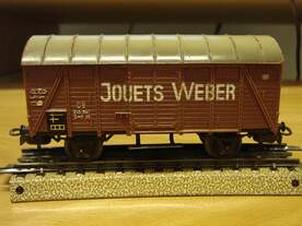 Und hier der 306/1 aus der Zugpackung CE 805/3/13, aufgelegt 1956 zum 75jährigen Firmenjubiläum der Firma Franz Carl Weber, Zürich - die  Jouets Weber -Seite.