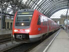 612 653 steht hier am 03.09.2014 als RE Dresden-Nürnberg im Dresdner Hbf.