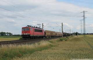 155 055-7 DB mit einem kurzen Mischer bei Sierße am 01.07.2016 westwärts