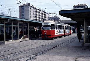 Wien Wiener Stadtwerke-Verkehrsbetriebe (WVB) SL 167 (E1 4467 (Lohnerwerke 1967)) IV, Wieden, Südtiroler Platz am 2.