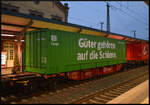 DB Cargo 185 003-1 & 163-3 mit dem Coca-Cola Weihnachtszug am 03.12.2025 in Gieen.