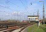 Das Reiterstellwerk in Koblenz-Lützel am 06.04.2026. Vom DB Museum aus fotografiert.