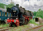 Dampflok 52 2093, 1943 von Henschel als KDL 1 an die DRB geliefert, stand nach ihrer Ausmusterung 1982 zunächst bei der Sammlung Falz in St. Wendel (Bild siehe dort) und am 18.07.1988 schließlich in Hermeskeil.