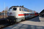 Bahnhof Westerland (Sylt) steht 218 341-6 mit 218 397-8 am 22. März 2026.  