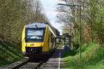 VT 258 steht am Haltepunkt Hillnh�tten und f�hrt in K�rze weiter in Richtung Dahlbruch.