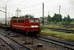 DR-Elektrolok 211 013 am 24.07.1991 beim Bf.