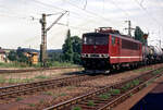 DR-Elektrolok 250 015 am 19.07.1991 auf der Strecke Dresden-Leipzig in der Nhe von Wurzen.