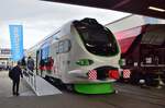 Koncar stellte auf der Innotrans 2024 den Akkutriebwagen 6012 001 vor welcher auf Basis des Elektrotriebzuges 6112 gebaut wurde.